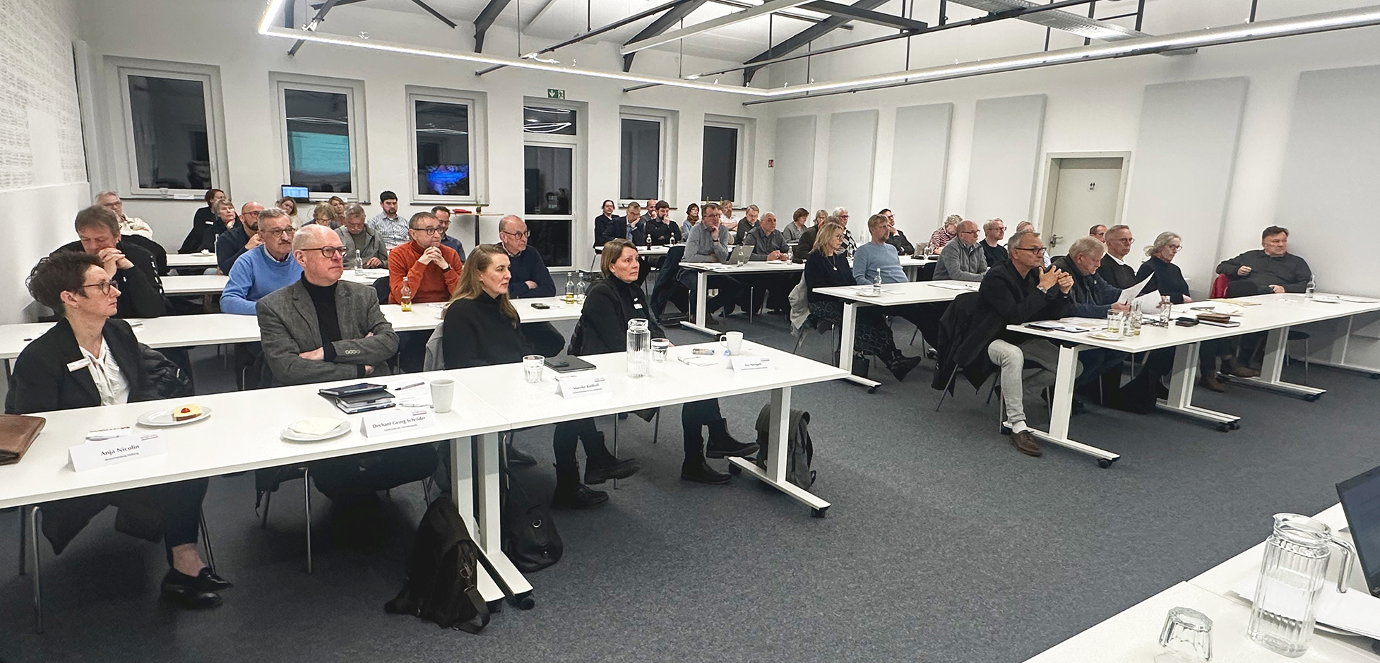 Über vier Stunden dauerte in Ense die letzte Gesellschafterversammlung der Kita gem. GmbH Hellweg.